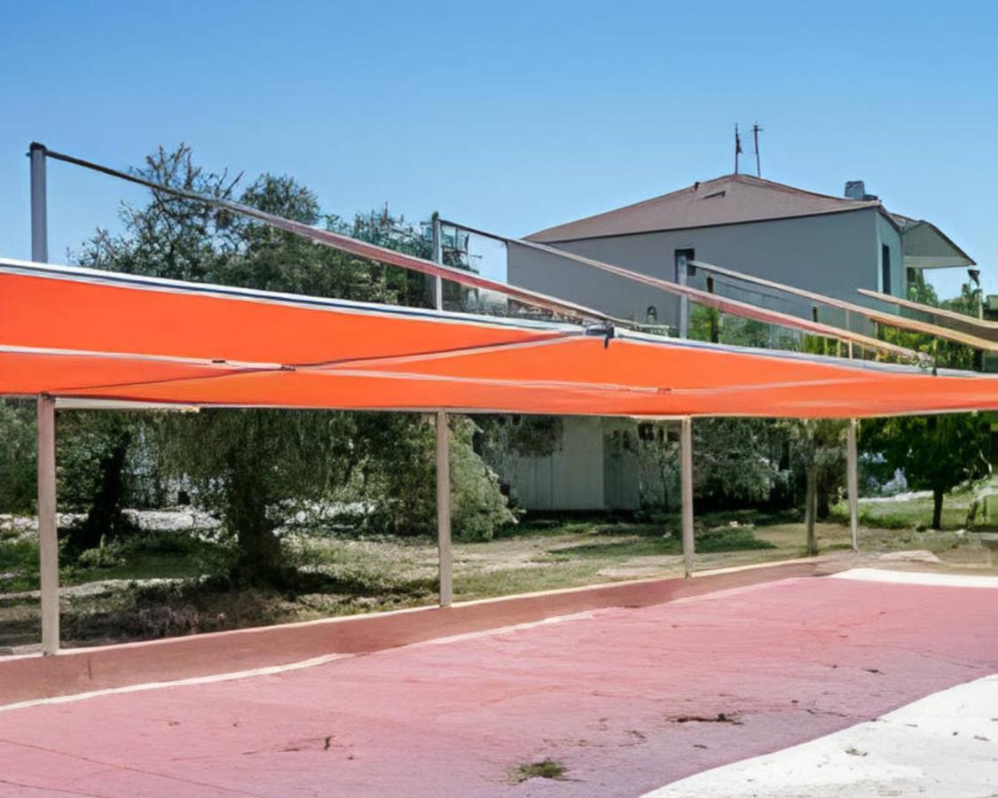 Villa Elista Astris Buitenkant foto